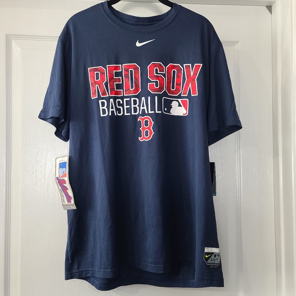Nike MLB Boston Red Sox tshirt. Size L. NWT.